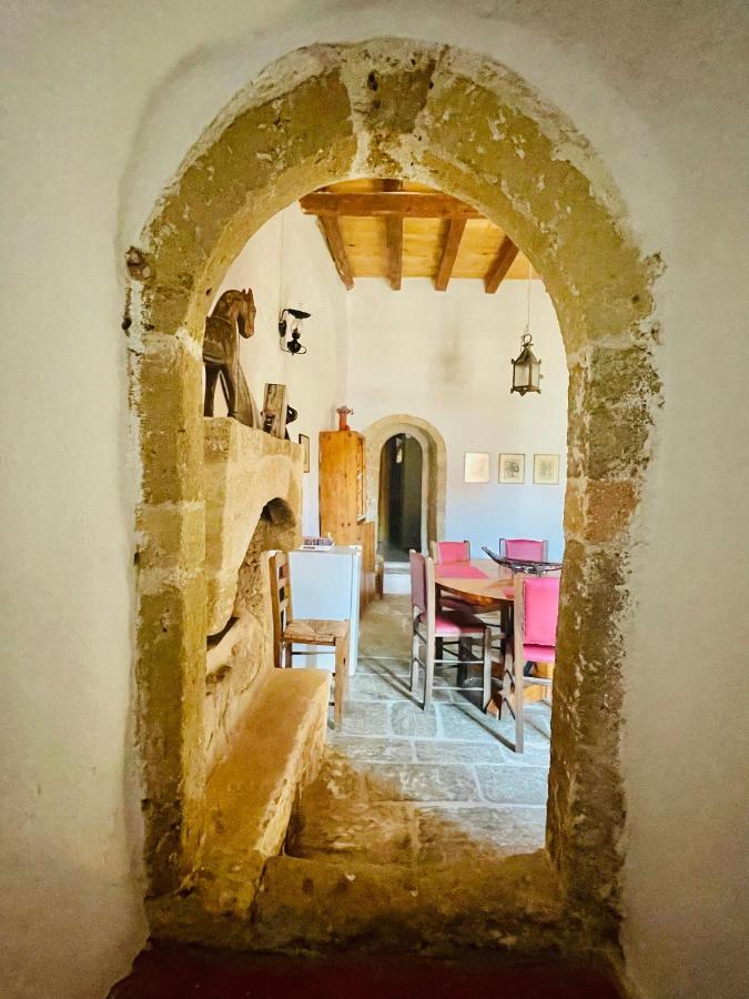 Vecchia Casa Villa โมเน็มวาซี ภายนอก รูปภาพ