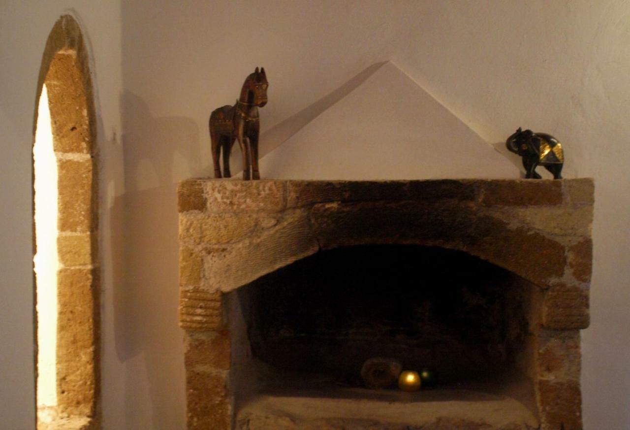 Vecchia Casa Villa โมเน็มวาซี ภายนอก รูปภาพ